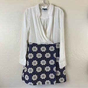ModCloth Size 10 White & Blue Floral Deep V-neck Pullover Overlapped Mini Dress